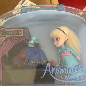 Disney Frozen Animator's Collection Elsa Doll Set